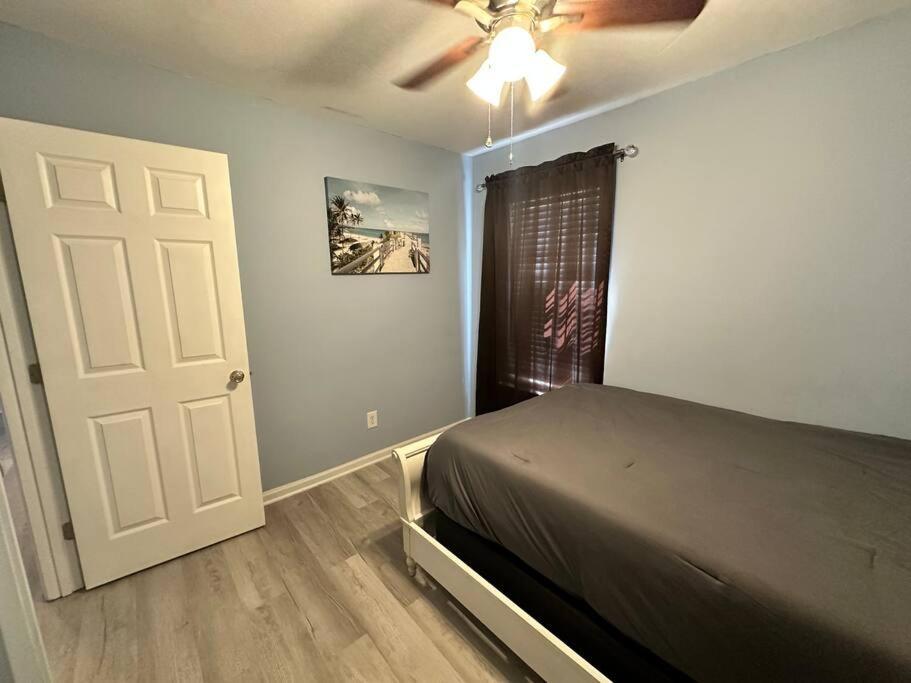 Adorable 3Br/2Ba W/ Garage 2Min Walk Ecu Health Villa Greenville Luaran gambar