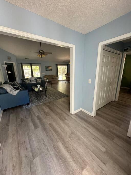 Adorable 3Br/2Ba W/ Garage 2Min Walk Ecu Health Villa Greenville Luaran gambar