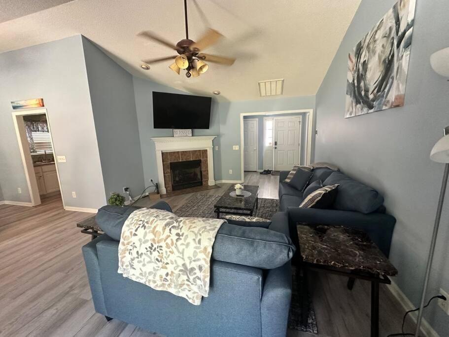 Adorable 3Br/2Ba W/ Garage 2Min Walk Ecu Health Villa Greenville Luaran gambar