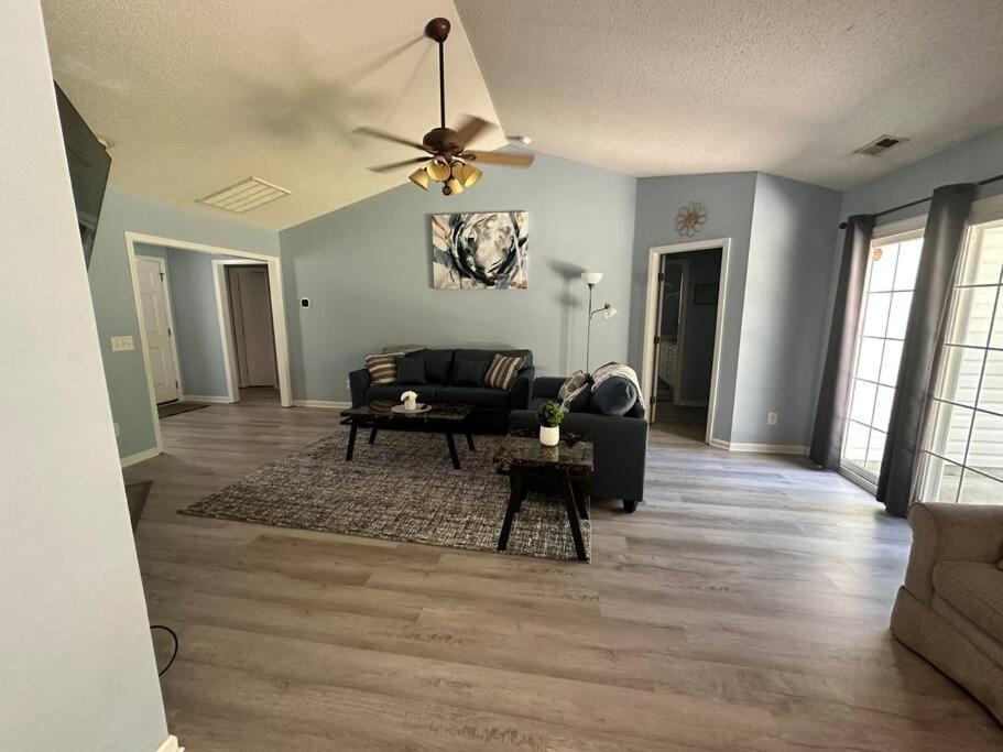 Adorable 3Br/2Ba W/ Garage 2Min Walk Ecu Health Villa Greenville Luaran gambar